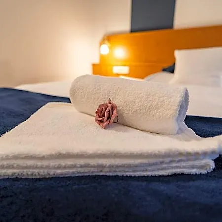 Waldhotel 호텔