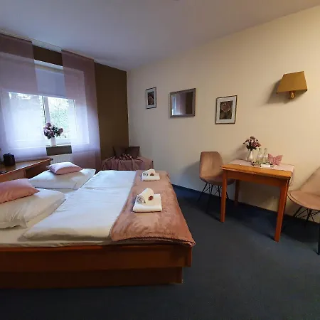 Waldhotel Hotel 3*